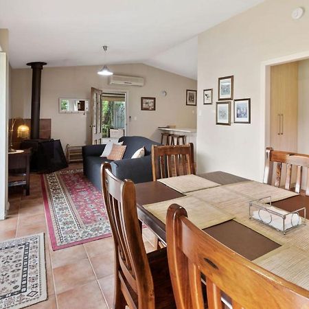 مونت غامبير Clarendon Chalets المظهر الخارجي الصورة