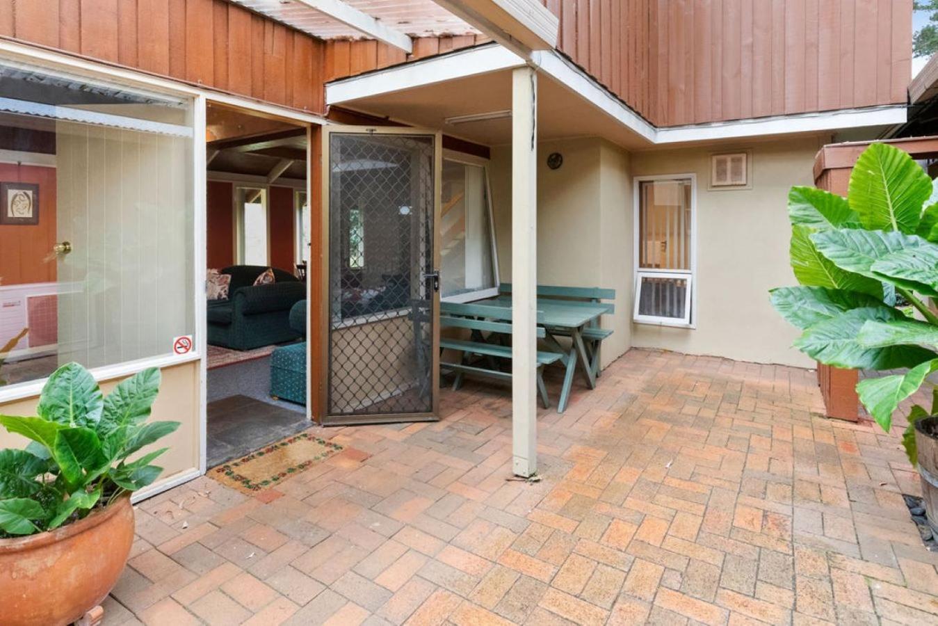 مونت غامبير Clarendon Chalets المظهر الخارجي الصورة