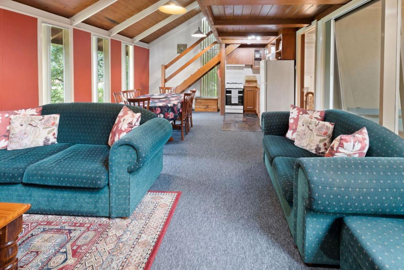 مونت غامبير Clarendon Chalets المظهر الخارجي الصورة
