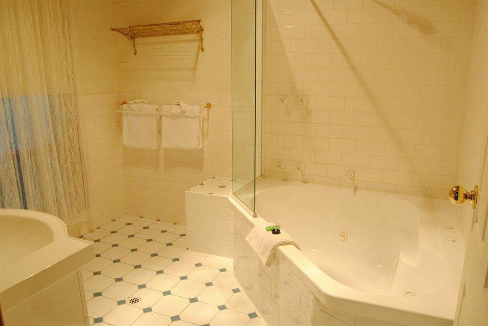 مونت غامبير Clarendon Chalets المظهر الخارجي الصورة