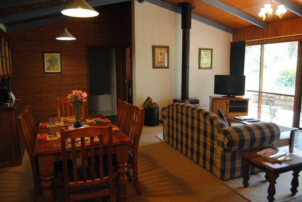 مونت غامبير Clarendon Chalets المظهر الخارجي الصورة